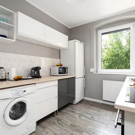 Spacious Family Promienista 1,5 Km To Hala Arena By Renters * Poznan