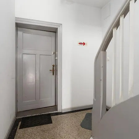 Spacious Family Promienista 1,5 Km To Hala Arena By Renters Apartment *
