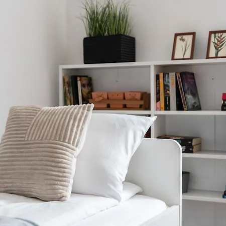 Spacious Family Promienista 1,5 Km To Hala Arena By Renters