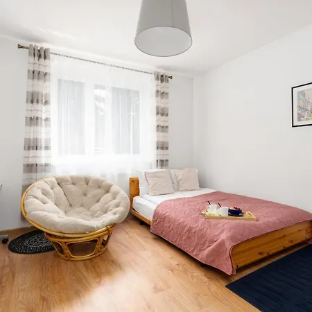 Spacious Family Promienista 1,5 Km To Hala Arena By Renters *